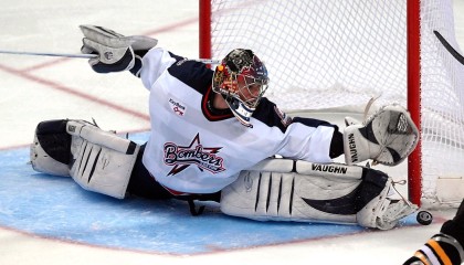 KOK体育-三线作战！上海久事连胜备战亚冠，新疆广汇今晚出击，雄鹿止颓备战德国杯